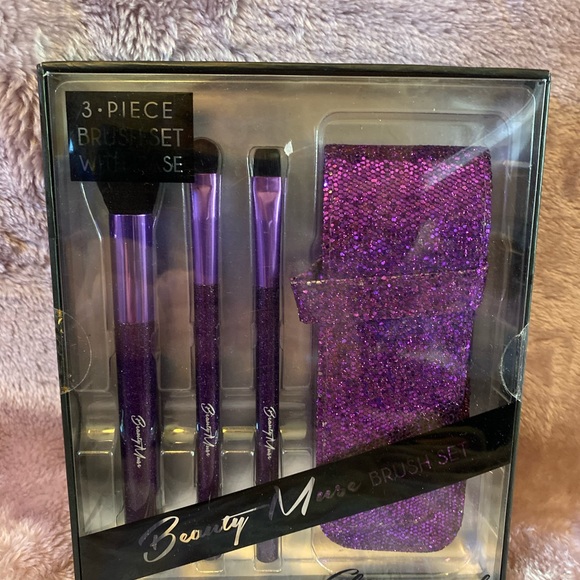 3-pc Makeup Brush Set with Purple Glitter Case NIB - Picture 2 of 4